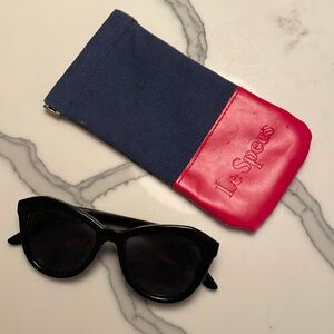 CHICAGO FRENCH GLASSES 💕 NWOT le specs dark graphic cats eye sunglasses 🌞